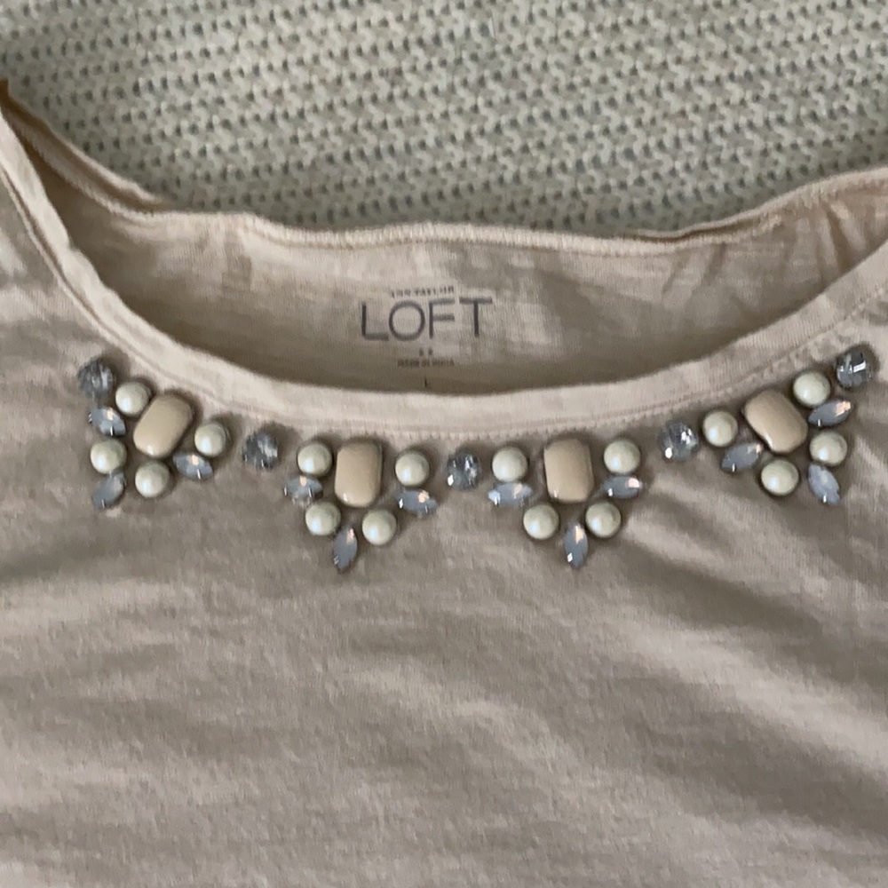 Ann Taylor Loft Jeweled Neckline T-shirt Sz L EUC